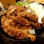 カルビ丼とスン豆腐専門店 韓丼 - 『カルビ丼並盛』税込み(550円)