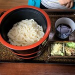 もり陣 - 相方はわっぱ飯抜きのあつもりまゆ玉うどん　７００円