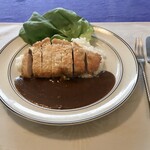 Kinokuniya - カツカレーは、スプーンではなくナイフとフォークで食べる