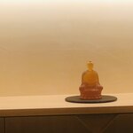 すが弥 - 錫の布袋様が琥珀色の弥勒菩薩に変身