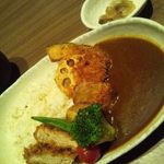 とんかつ新宿さぼてん - 彩りカレー