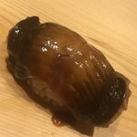 すが弥 - 対馬の穴子。これくらい黒光りする仕立てが好み