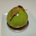 ショコラトリー・パティスリー ソリリテ - 清々しい柑橘風味のカラマンシーが爽やか！トンカ豆の香りのクリームと合わせた、カラマンジ561円