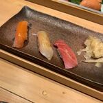 おたる政寿司 - 極（きわみ）　¥3,500
            （とろ、大ぼたん海老、うに、いくら、旬の三貫握り）