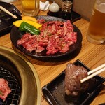 炭火焼肉中込精肉店 - 