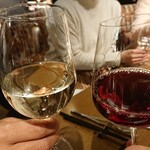 GRANDE POLAIRE WINEBAR TOKYO - 右が甲斐ノワール