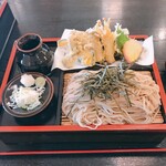 信州蕎麦の草笛 - 野菜天ぷら蕎麦