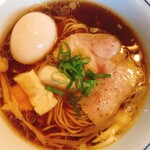 ロックンビリーS1 - 醤油らぁ麺全部のせ(1500円)