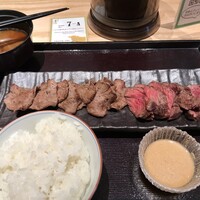 肉寿司 肉和食 KINTAN コレド室町 - 