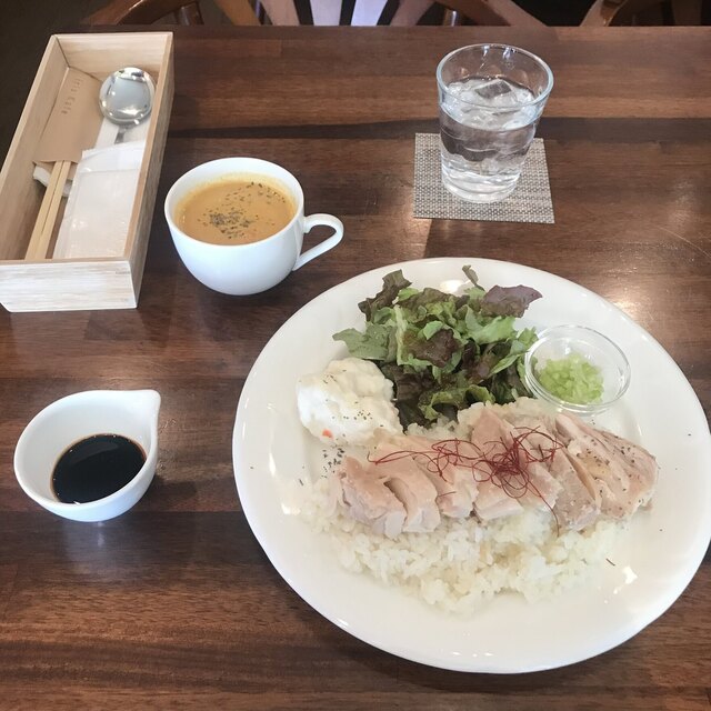 アイリス カフェ Iris Kafe 徳島 タイ料理 食べログ