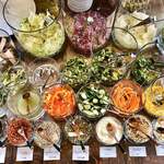 Chez-tani - サラダバー（ナッツ類など7種のコンディメント）