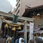 Youshoku Koharuken - 人形町では有名な小綱神社。銭洗い弁天もある。
