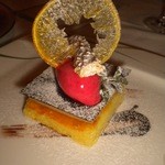 ル シエール - クレームブリュレ　バニラアイスクリームと木苺のシャーベットをのせて