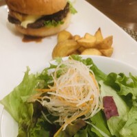 バーデンバーデン - ホテルメイドのハンバーガーなんです