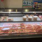 Temma-Ya - 鶏肉と豚肉の商品棚写真