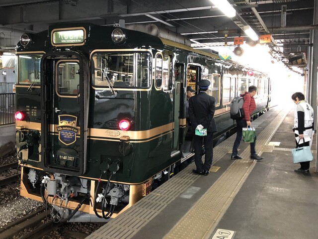 城端線 氷見線観光列車 ベル モンターニュ エ メール 高岡 その他 食べログ 城端線 氷見線観光列車 ベル モンターニュ エ メール 高岡 その他 食べログ
