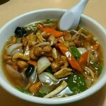 台湾料理 百味鮮 - 夜お得セットの『 鶏肉のカシューナッツラーメン 』