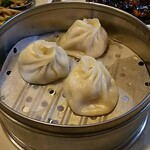 台湾料理 百味鮮 - 酒セットの『 小籠包 』