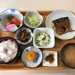 ななっこ - おまかせ定食