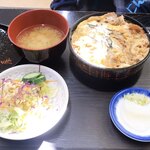 Miyazakiya - かつ丼 ¥850内税
                      後光が差しすぎて…