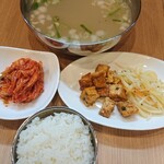 韓国料理 李家 - コムタン