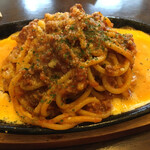 JINNO COFFEE - 鉄板ミートソースも旨し(`･ω･´)b