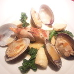 トラットリア フィオーレ - 金目鯛と天然あさりのアクアパッツァ