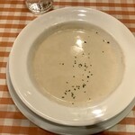 Itarian Dainingu Dona - 本日のスープ