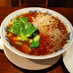 富泉楼コジーニャ - しらす・搾菜・干貝柱・干エビ・ひき肉入り辛そば