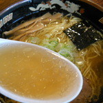 Ryuu Mon Hotaka - 鶏がらベースの透きとおったスープ！！存在感バツグン！！