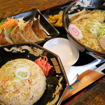 龍門穂高 - 当店の超お得！！お勧めメニュー！！　チャーハンと餃子とラーメンのセット1000円
