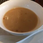施家菜 - 白玉入りナッツの温かいデザートスープ
