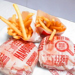 McDonald's - ２個のフライドポテトＳ　１５０円（税込）と２個のハンバーガー　１１０円（税込）【２０１９年１２月】