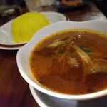 Binthi - Nepal curryは胡麻油の芳しい香とともに。