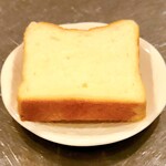 ベルナール - 柔らかさを保つため、自分でカットします♡