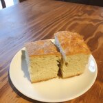 市駅裏小さなイタリアン トマリギ - フォカッチャ