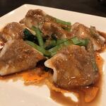痺れ麻婆豆腐とトロトロお肉の回鍋肉 九尾の狐 - 