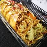 助さん・格さん - オムソバ（中身）