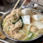 すき焼･鍋物 なべや - 鶏みんち鍋 特製みそ味 食べごろ