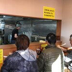 麺屋豚道場ぶた壱 - 右端の方がポールポジション！！！
      
      
      
      