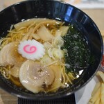 ハグハグカフェ - 醤油ラーメン６５０円