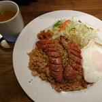 ムッシュサンダカン - マスター自慢のピラフ(900円)