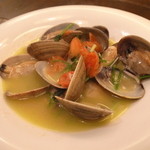 PASTAVOLA - あさりのナンプラー蒸し