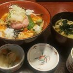 Hanaya Yohei - 海鮮丼とうどんのセット