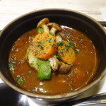 CURRY CLUB キュイエール - じっくり煮込んだとろとろビーフカレー