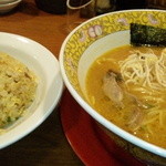 中華食堂マルモリ - マルモリ半炒飯Ｓ(味噌)
