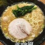 家系ラーメン 町田商店 - 