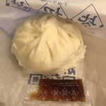 皆招楼 - 豚まん(ブランド醤油)(250円)