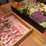 Yakuzen Nabe Buta Shabu Semmon Ten Nishitani - 