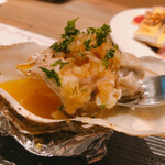 炭火肉焼き倉庫　CONOYOSHI - 仙鳳趾産2Lサイズの牡蠣の炭火焼 500円